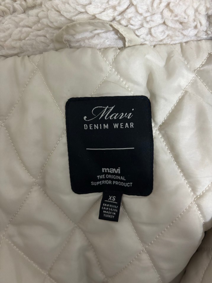 Mavi Düğmeli Bej Kadın Ceket - Görsel 5