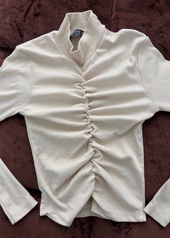 Krem Uzun Kollu Yüksek Yakalı Bluz - Görsel 2