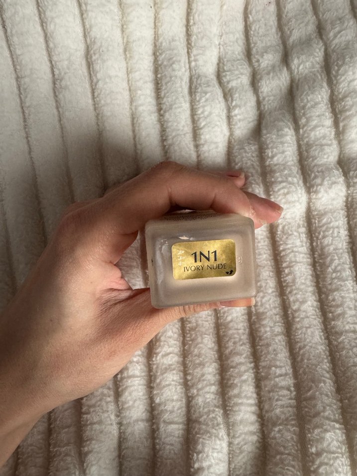 Estee Lauder Double Wear Fondöten SPF 10 - Görsel 2