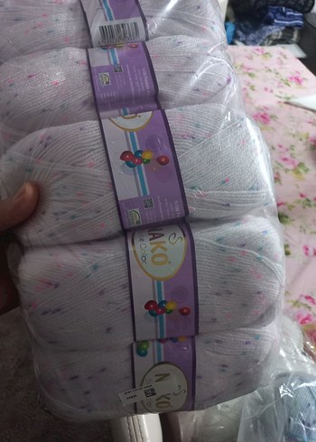 Renkli Noktalı El Örgü İpliği - Görsel 2