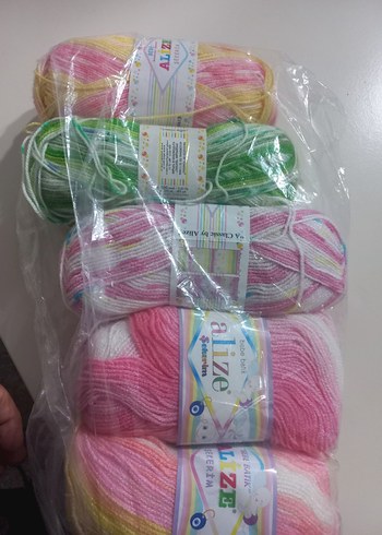 Renkli Noktalı El Örgü İpliği - Görsel 3