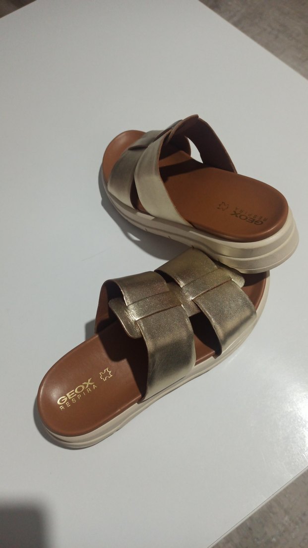 parlak renk Dolgu Topuk Kadın Terlik - Görsel 3