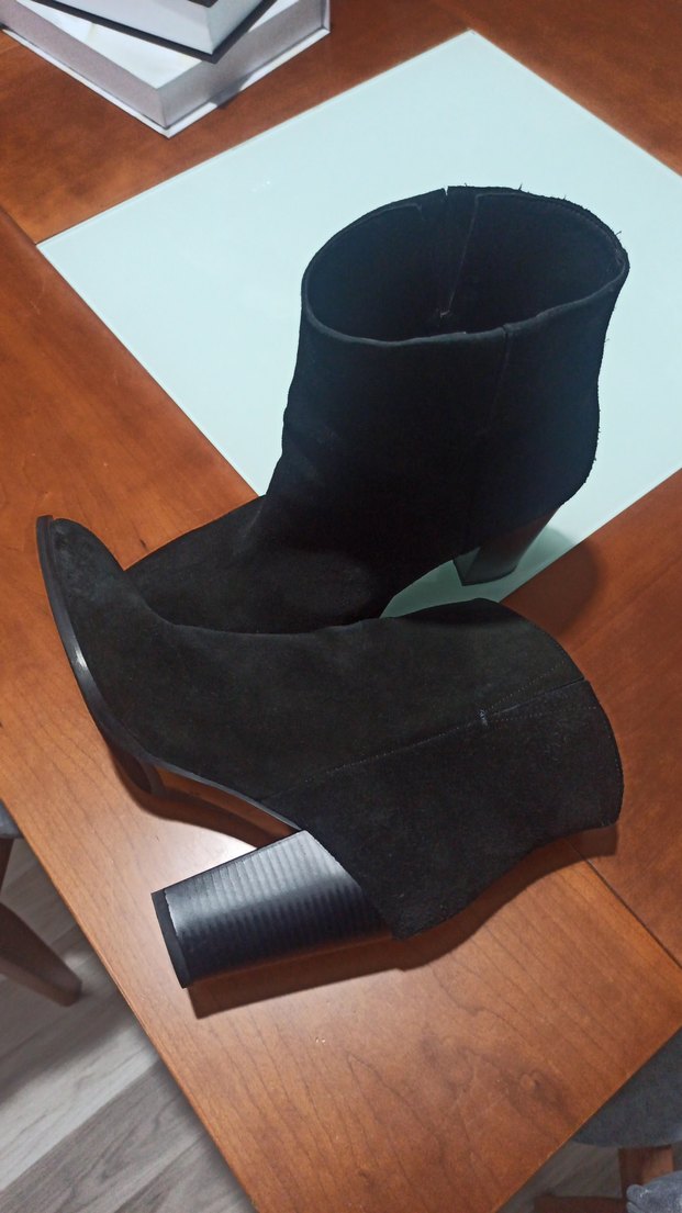 Siyah Süet Kadın Topuklu Bot - Görsel 3