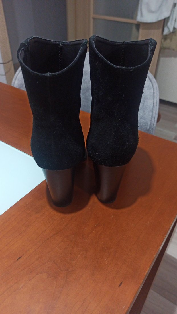 Siyah Süet Kadın Topuklu Bot - Görsel 4