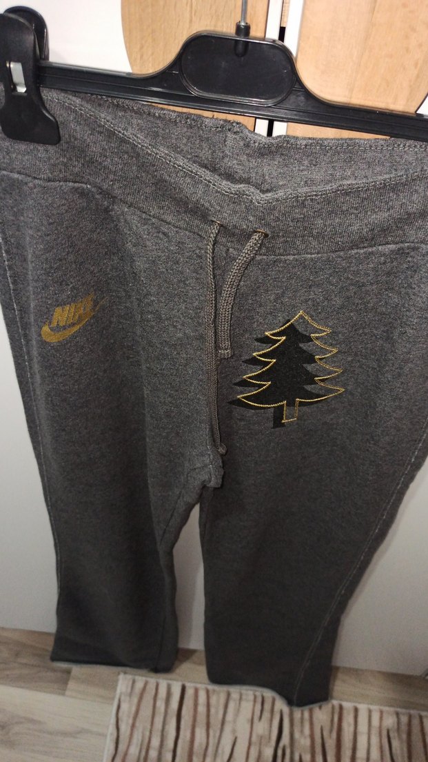 Nakışlı Gri Nike Kadın Eşofman Altı - Görsel 3