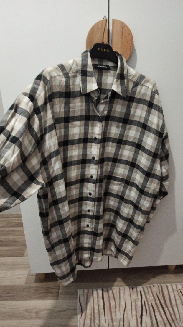 Düğmeli Keten Salaş Kadın Gömlek - Görsel 3