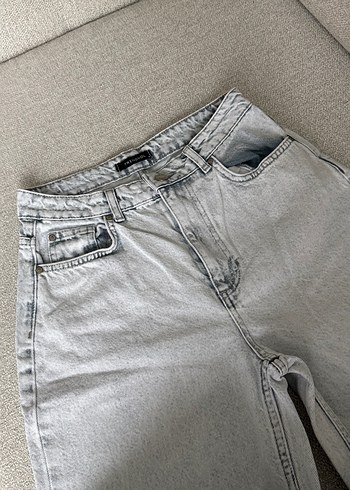 Gri Rahat Kesim Kadın Denim Pantolon