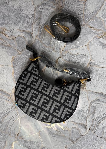 Fendi Desenli Kadın Siyah Çanta - Görsel 2