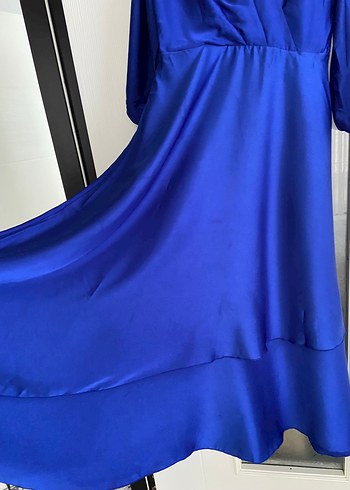Uzun, V Yaka, Dökümlü Mavi Kadın Saten Elbise - Görsel 8