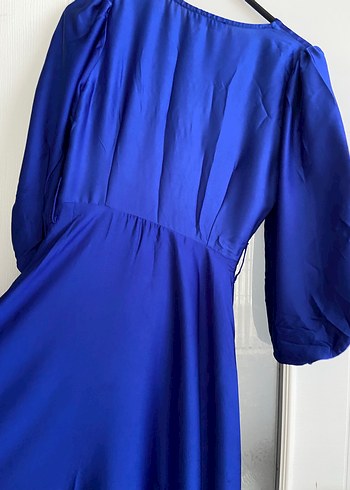 Uzun, V Yaka, Dökümlü Mavi Kadın Saten Elbise - Görsel 9