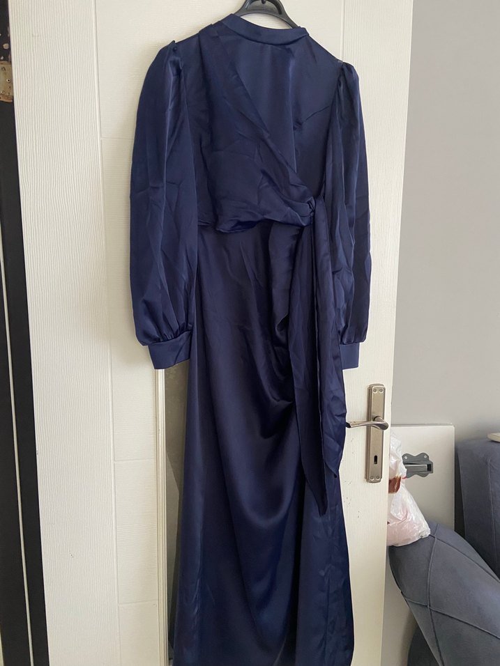 Drapeli Uzun Lacivert Kadın Detaylı Elbise - Görsel 4