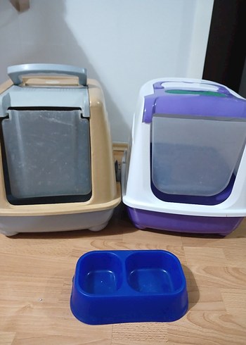 Beden Kapalı Kedi Tuvalet Kabı ve Mama Kabı
