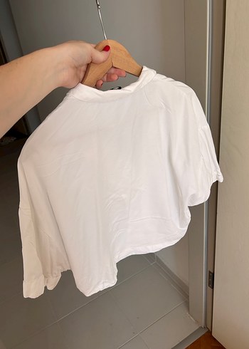 Zara Düğmeli Beyaz Keten Kısa Kollu Gömlek