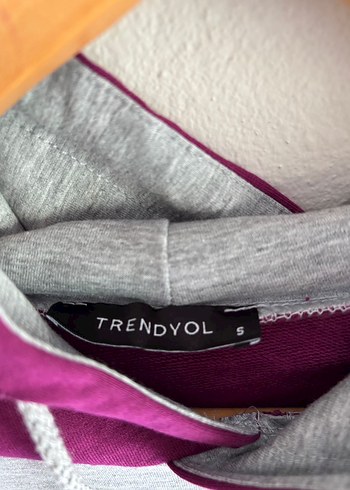 Mor Gri Crop Kapüşonlu Sweatshirt - Görsel 3