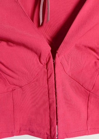 Kırmızı V Yaka Düğmeli Kadın Bluz - Görsel 4