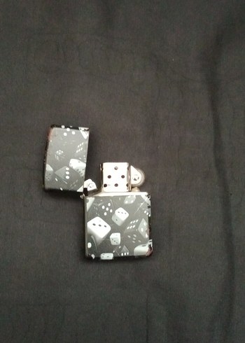 Zar Desenli Siyah Zippo çakmak - Görsel 3