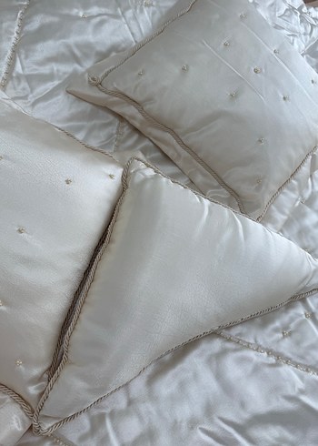 İşlemeli Parlak Beyaz Yatak Örtüsü tam takım Çeyizlik - Görsel 4