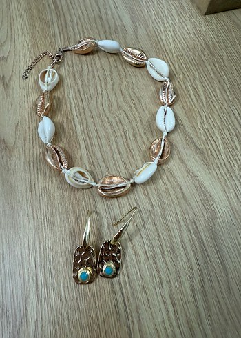 Deniz kabuklu kolye ve küpe - Görsel 2