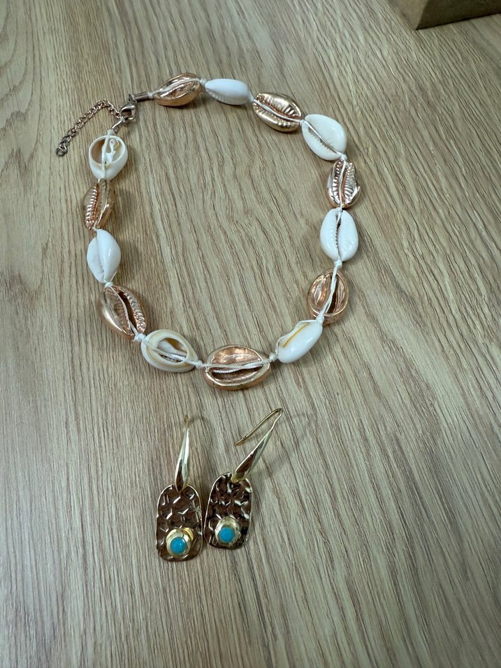 Deniz kabuklu kolye ve küpe - Görsel 2