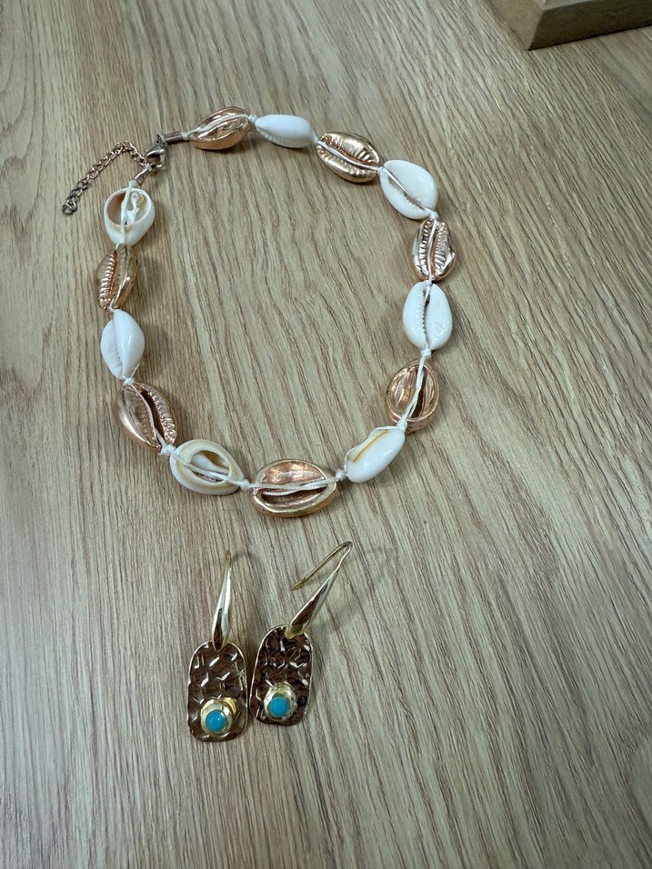 Deniz kabuklu kolye ve küpe - Görsel 3