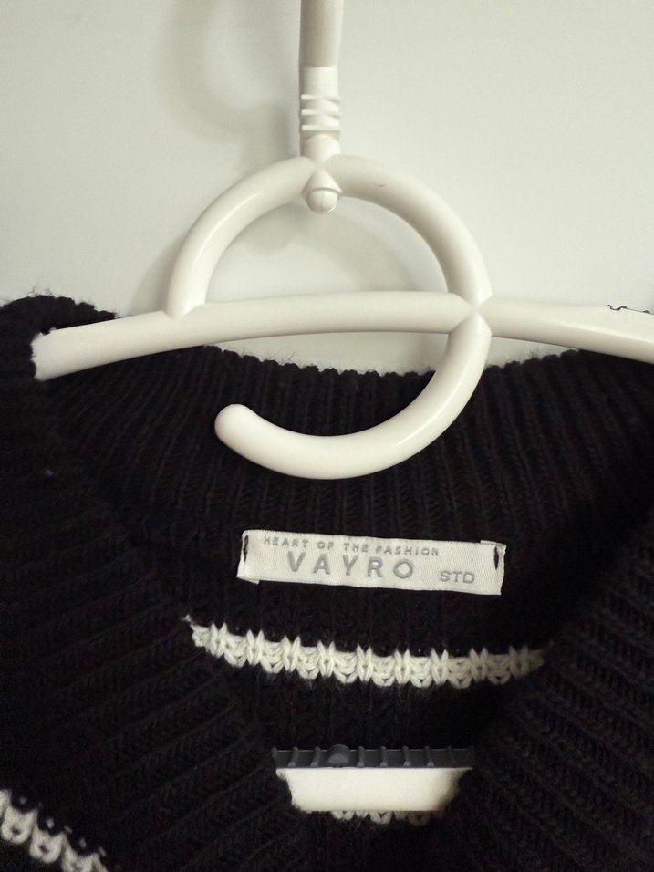 Çizgili Siyah Gri Örgü Süveter - Görsel 4