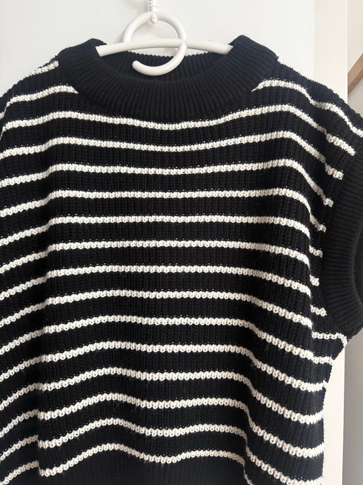 Çizgili Siyah Gri Örgü Süveter - Görsel 2