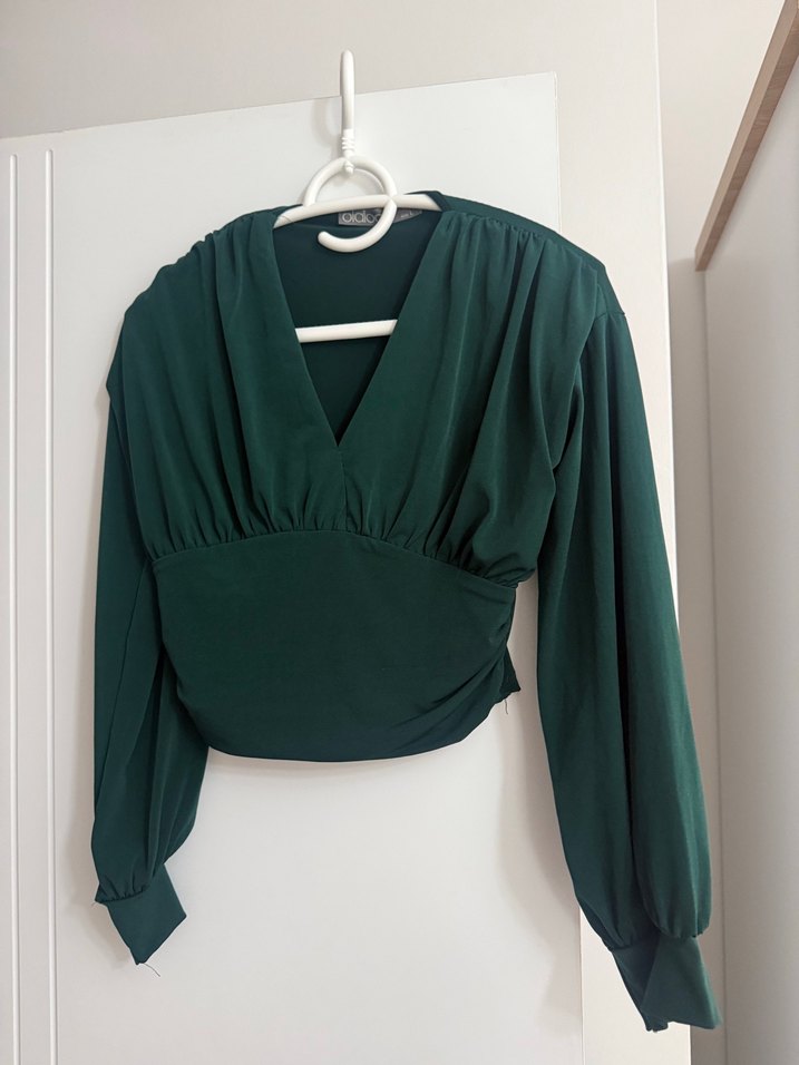 V Yaka Drapeli Uzun Kollu Yeşil Bluz - Görsel 3