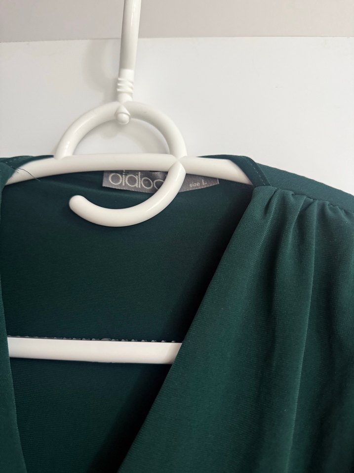 V Yaka Drapeli Uzun Kollu Yeşil Bluz - Görsel 4