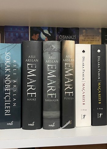 Aslı Arslan Roman Seti - Sokak Nöbetçileri ve Emare Serisi