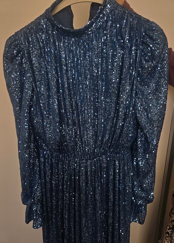 Mavi Parlak tesettür abiye pullu Uzun elbise - Görsel 5