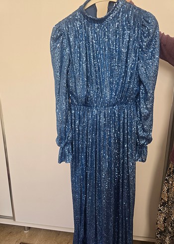 Mavi Parlak tesettür abiye pullu Uzun elbise - Görsel 6