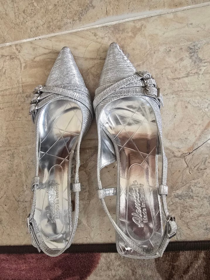 gümüş gri topuklu ayakkabı 38 numara - Görsel 4