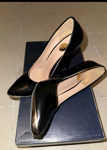 Siyah Parlak Tokalı Stiletto Topuklu Kadın Ayakkabı - Görsel 2