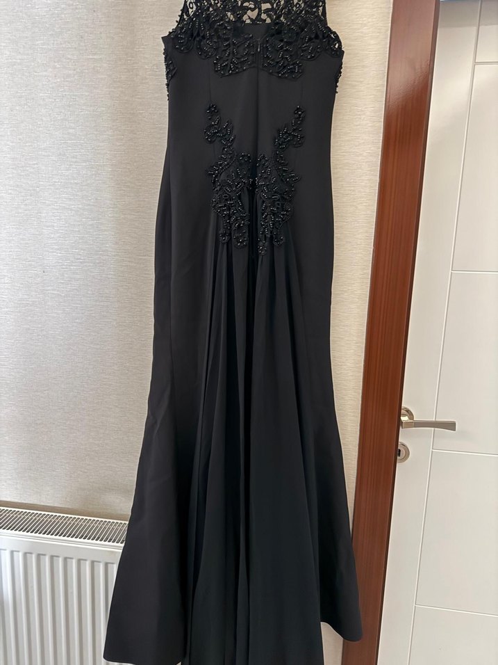 Dantel Detaylı Siyah Uzun Abiye Elbise - Görsel 5
