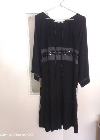 Uzun Siyah Gotik Nakışlı Elbise