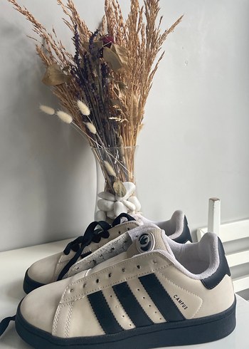 Topuklu spor ayakkabı - Görsel 2