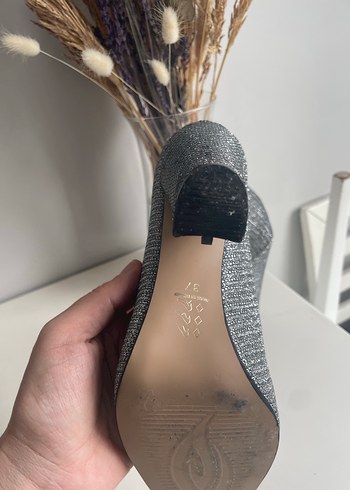 Gri Yılan Desenli Topuklu Kadın Ayakkabı - Görsel 2