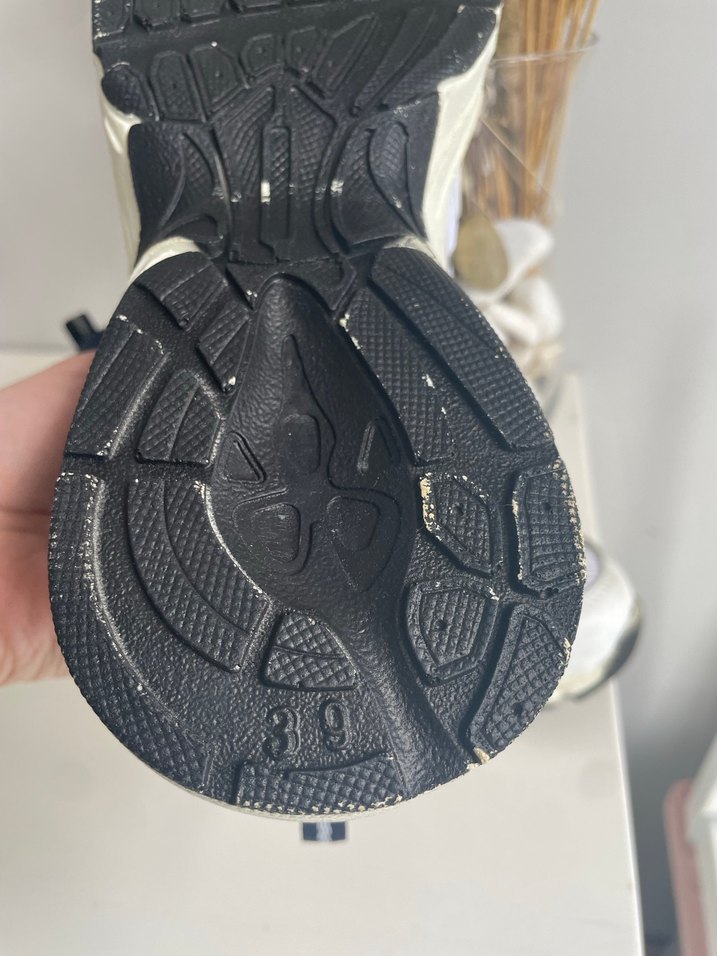 Beyaz Gri New Balance Spor Ayakkabı - Görsel 5