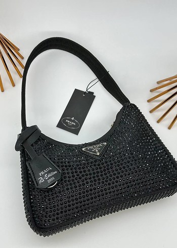 Prada Siyah Parlak Payetli Kadın Çanta