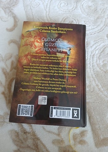 Karanlık Taç - Sarah J. Maas