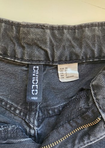 34 Beden siyah Renk H&M Siyah Rahat Kesim Denim Şort