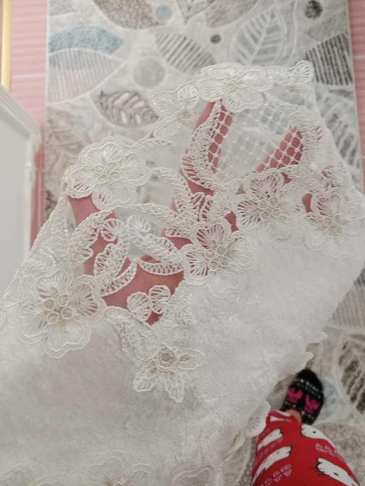 Nakışlı Beyaz Havlu - Görsel 4