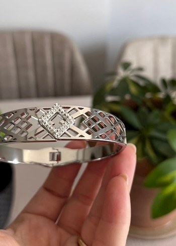 Gümüş Renkli Kare Örgü Model Çelik Kelepçe - Görsel 2