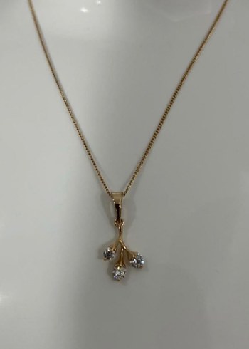 Beyaz Taşlı Salkım Model Çelik Kadın Kolye - Görsel 2