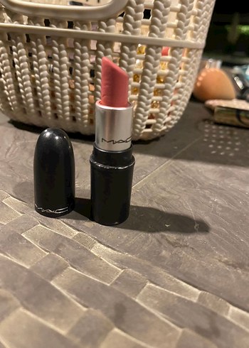 Mac Marka Pembe Ruj 611
