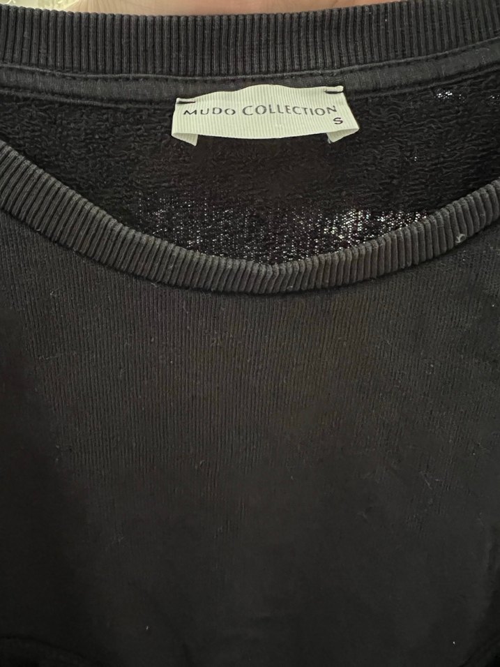 Kadın Siyah Uzun Kollu Fırfırlı Sweatshirt - Görsel 3