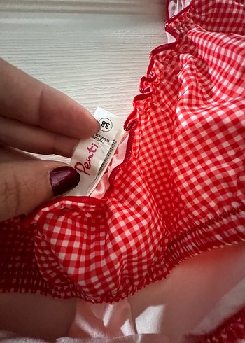 Kırmızı Kareli Fırfırlı Bikini Üstü - Görsel 3