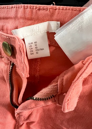 Düğmeli Pembe Mini Şort - Görsel 3