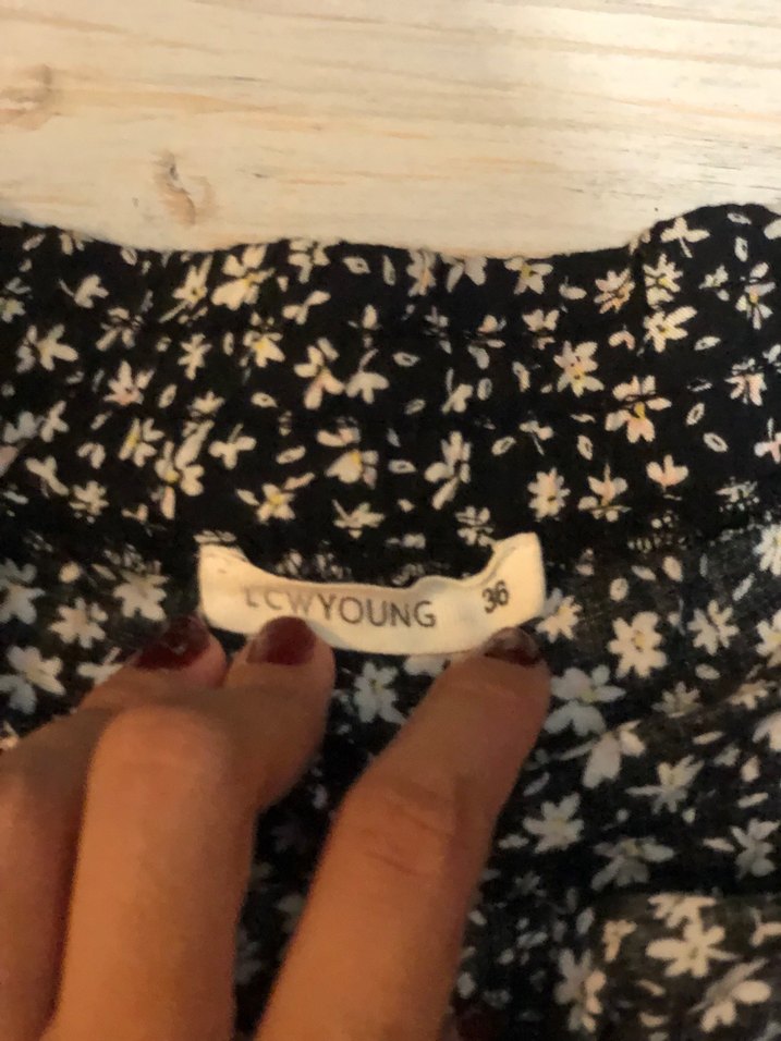 Siyah şort - Görsel 4