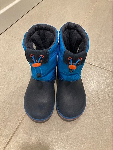 Crocs çocuk bot